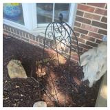 Garden Planter Holder