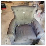 Nice Sitting Chair