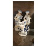 Vintage Blue White Figures