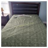 Beauty Rest Platform Adjustable Bed, Bedding