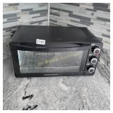 Hamilton Toaster Oven  works