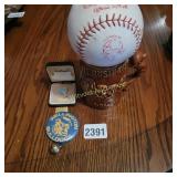 Trinkets-  Wellington Bulldogs Button