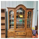 Thomasville Lighted China Cabinet, Glass Shelves