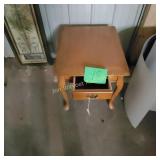 Single Drawer End Table 26x21x21