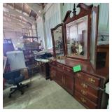 3 Mirror Dresser Medallion Collection