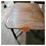 Vtg Oak dining Table 50x37x30
