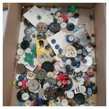 Vtg Buttons