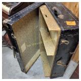 Flat Trunk with Tray
