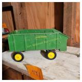 Vtg #533 Ertl 1970's John Deere Chuck Wagon