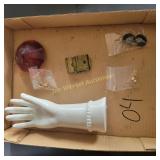 Hand Display, Buckle