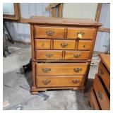 Chest of Drawers 28'x19'x47'