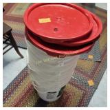 Buckets with Lids