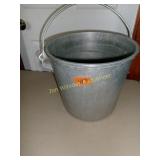 Vtg Bucket