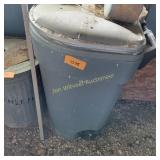 Garage Cans, Saw