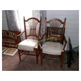 Unqiue Vtg French Country Oak Rush Chairs