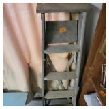 Step Ladder