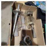Vtg Blacksmith Post Vice
