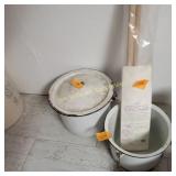 Vtg Enamel Chamber Pots