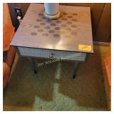 Kroehler MCM end Table