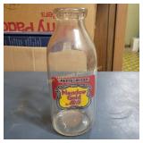 Vtg Meadow Gold Quart Glass Milk Bottle