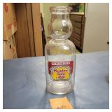 Vtg Meadow Gold Cream Top Quart Glass Milk Bottle