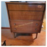 Dixie Dresser