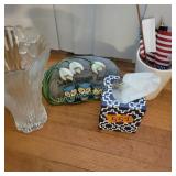Vase, Fake Rock, Kleenex