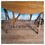 Vtg Drop Leaf Table