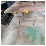 Table, No contents