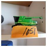 1/64th Toy John Deere Combine