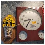 Quartz Clock, Plaque