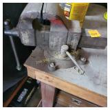 Vise bring tools to remove