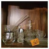 Vtg s/p shakers, glass