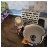 Shelf decor items