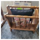 Vtg Magazine rack