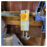 2 Clamps