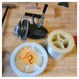 Fishing reel and string