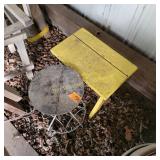 2 stools