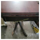 Duncan Phyfe Table, turns, leaves, half to full