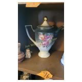 Vtg Tea pot with rose design