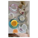 Cup/Saucers
