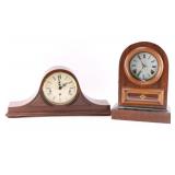Lot of 2 Clocks
