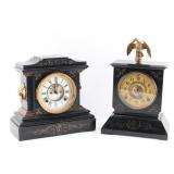Lot of 2 Clocks