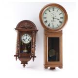 Lot of 2 Clocks.