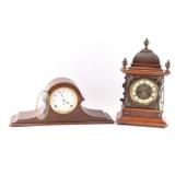 Lot of 2 Clocks.