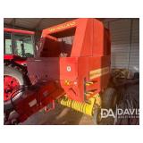 NEW HOLLAND 650 BALER
