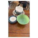 Kitchen group lot that includes a corning, ware,