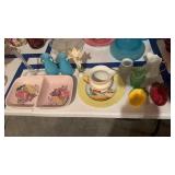 Vintage group lot, kitchen items, but vases,