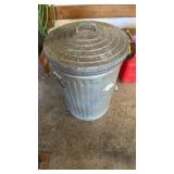 Galvanized steel metal trashcan with the lid, two