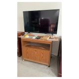 VISO 32 inch flat screen TV, with some extra